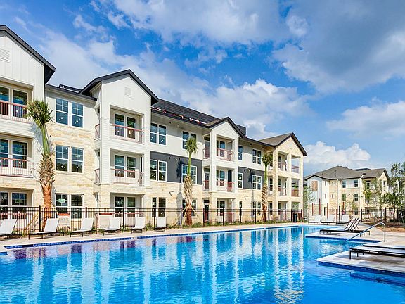3rd image of 701 Oak Park Dr #4211