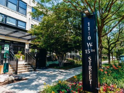 1110 W 15th St Unit 330, Chicago, IL, 60608