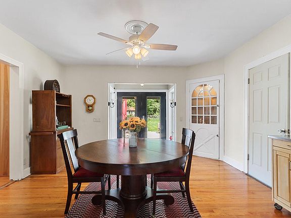 5th image of 1133 Racine STREET