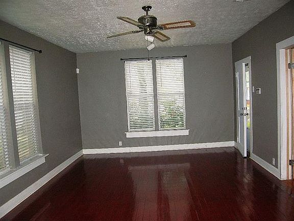 3rd image of 705 N Gaines St