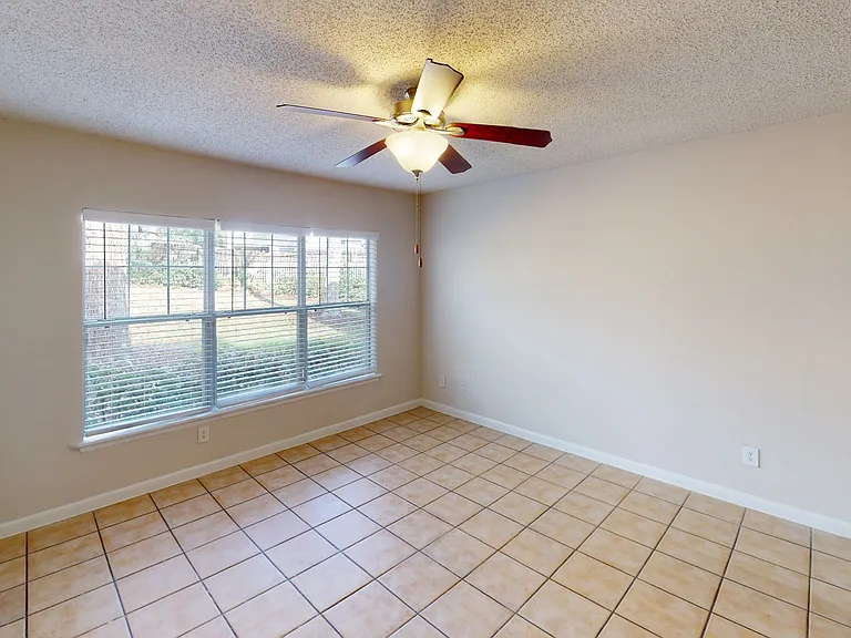 Altamira Place Apartment Homes — Photo 69