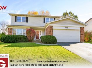 1532 Hampton Ct, Naperville, IL 60565