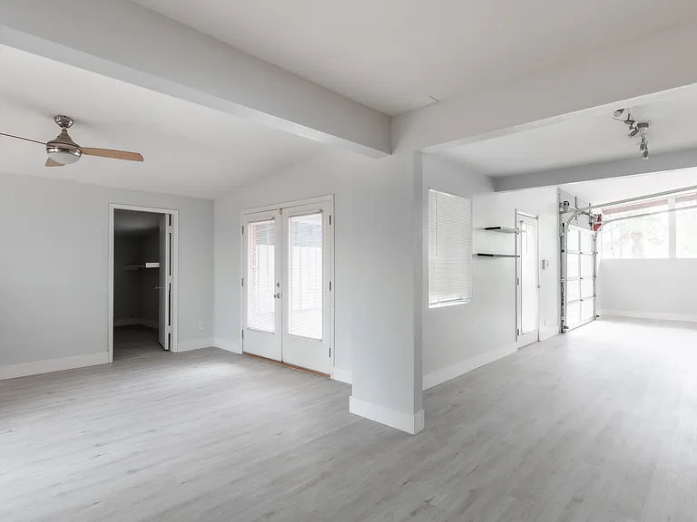 4832 E Virginia Ave — Photo 11