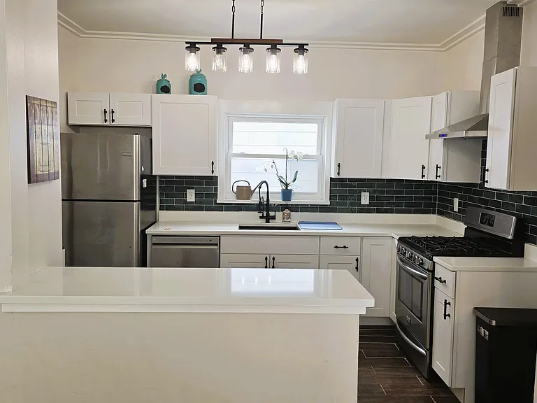 143 Main St #2 — Photo 6