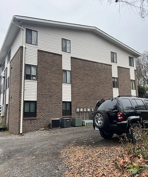3210 Orleans Dr #4 — Photo 10