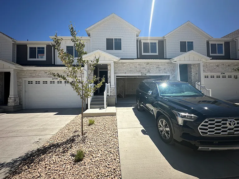 2776 N Blue Dawn Ln — Photo 1
