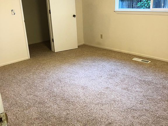 5th image of 4610 Noche Ln