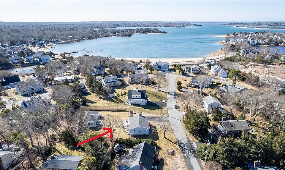 1st image of 6 Andrea Rd