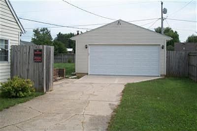 4th image of 1080 Saladin Dr