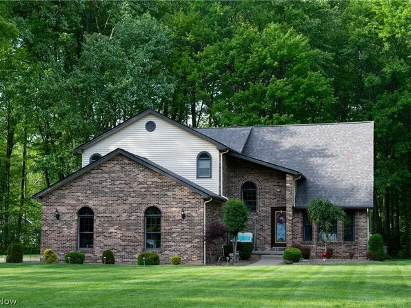 4505 Quaker Ct, Canfield, OH 44406