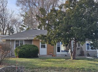 62 Ridge Ct, Lindenhurst, IL 60046