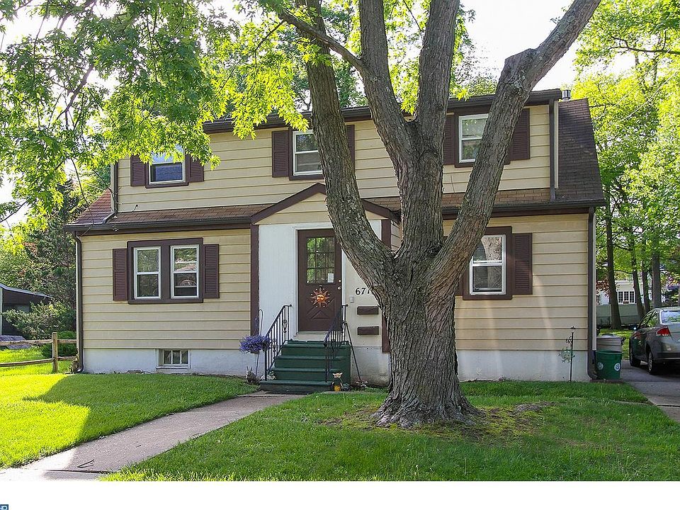 2nd image of 671 Barlow Ave