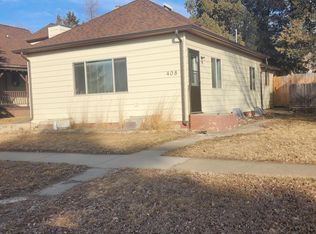 408 N Main St, Hettinger, ND 58639