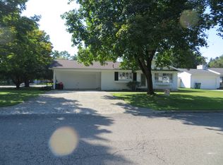 293 Jefferson Rd, Newark, OH 43055