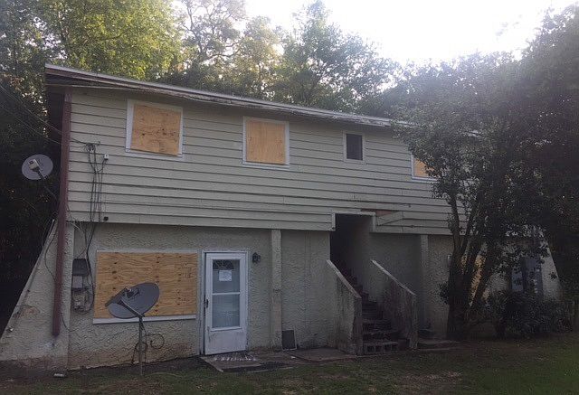 1st image of 4550 Singleton Dr #3