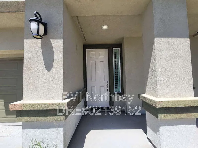 308 Aster St — Photo 2