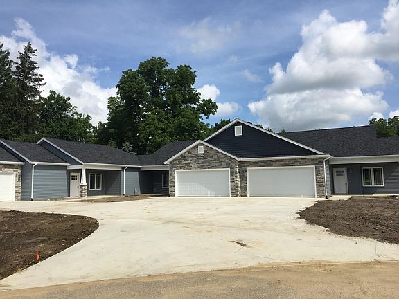 2nd image of 115 Lexington Pointe Dr #15