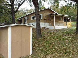 935 Three Pines Rd, Grants Pass, OR 97526