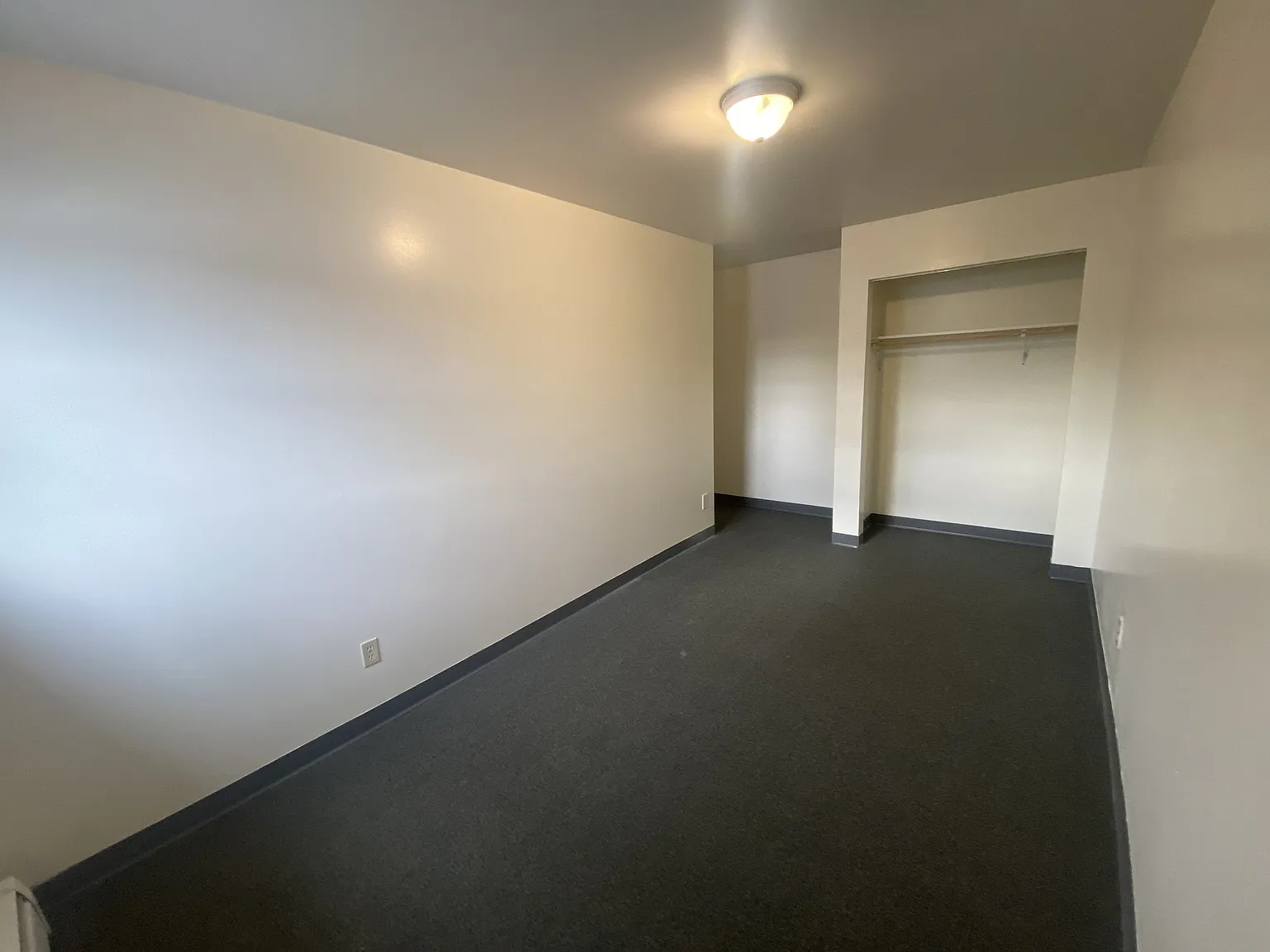 904 Champion Street - 5 — Photo 2