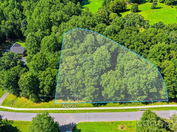 Yount St, Claremont, NC 28610