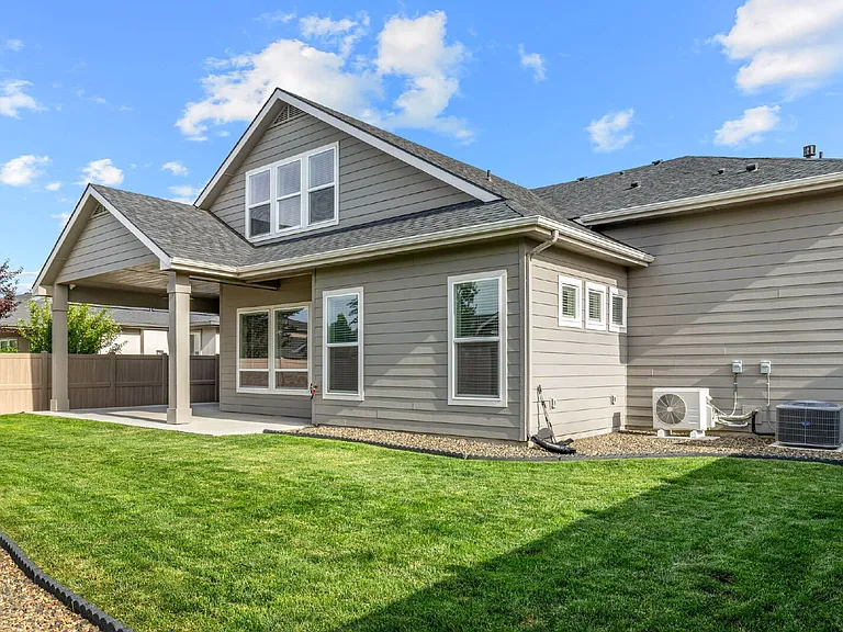 2934 E Murchison St — Photo 30