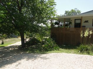 120 Valley View Trl, Comfort, TX 78013