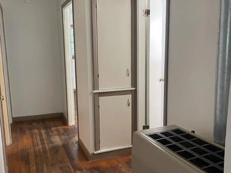 334 Williams St — Photo 17