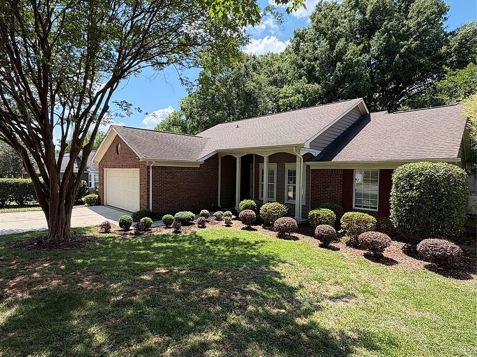 1st image of 12207 Landing Green Dr