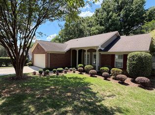 12207 Landing Green Dr, Charlotte, NC 28277