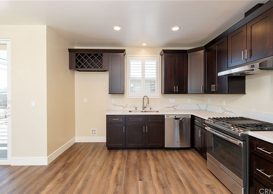 1st image of 11845 Grevillea Ave Unit 8