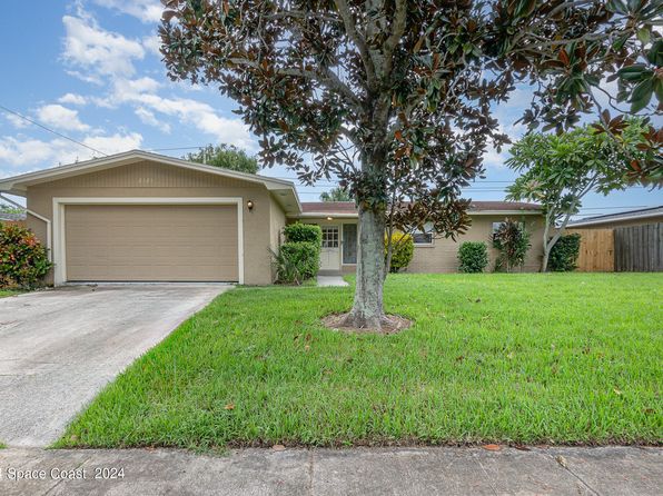 2121 Colony Dr, Melbourne, FL 32935