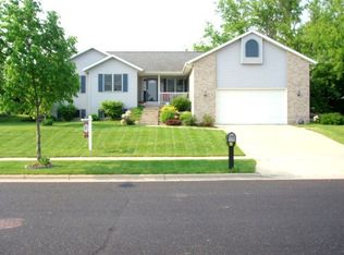 6217 Dominion Dr, Madison, WI 53718