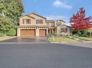 401 Hawkcrest Cir, Sacramento, CA
