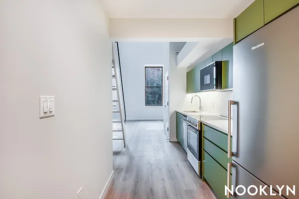 Rented by Nooklyn NYC LLC | media 61
