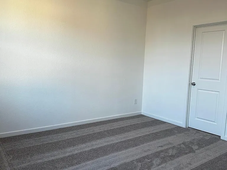 22115 Ingham Bluff Ln — Photo 12