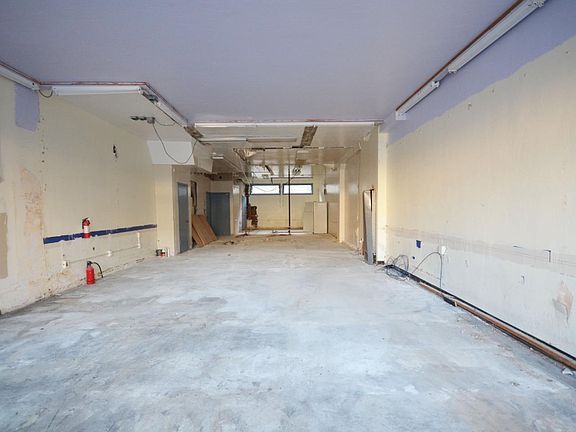 3rd image of 4837 Mission St