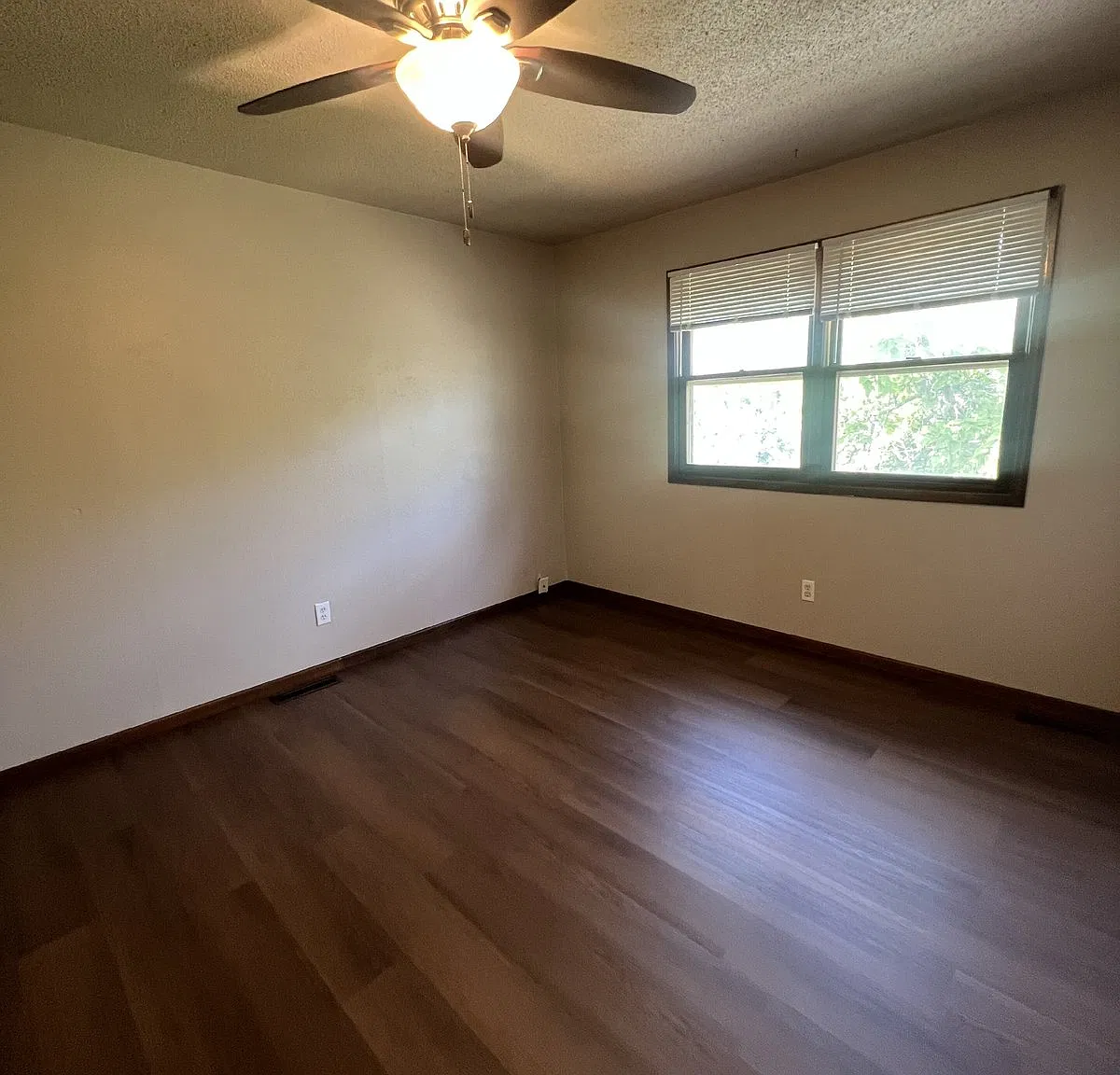 33 East Pleasant View Drive — Photo 3