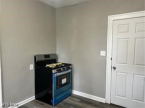 5th image of 10802 Lamontier Ave