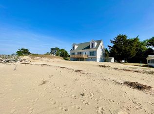 157 Sandy Beach Rd, Deltaville, VA 23043