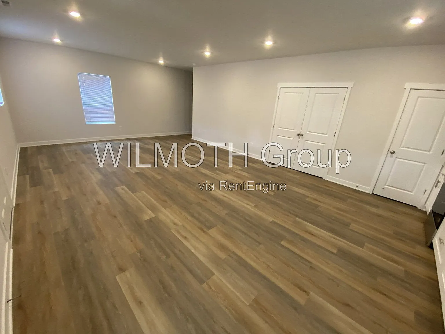 2 bed, 2.5 bath, 1300 sqft, $1,700 — Photo 2