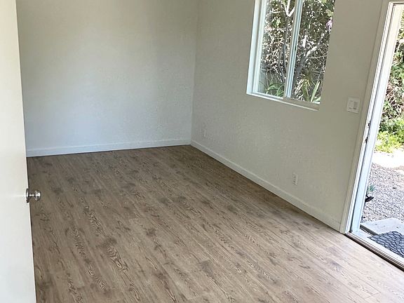4th image of 1407 Talmadge St #1407