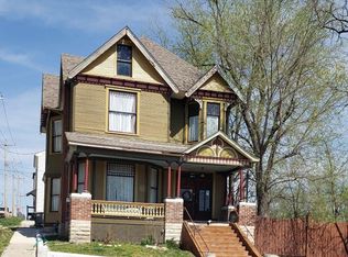 318 N 7th St, Hannibal, MO 63401