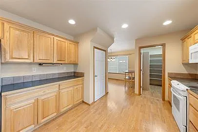 261 Oliver Ct — Photo 9