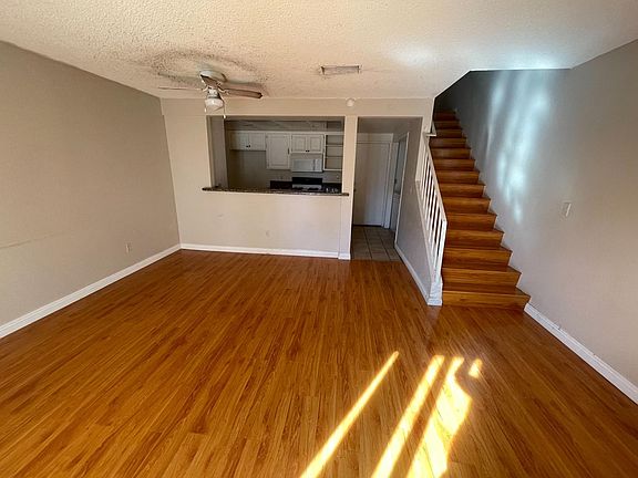 5th image of 1460 Kendall Dr Unit 15