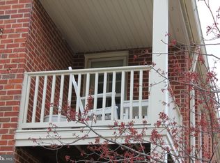 6704 W Wakefield Dr APT B1, Alexandria, VA 22307