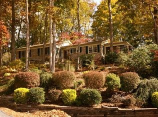 628 Goldview Dr, Hendersonville, NC 28791