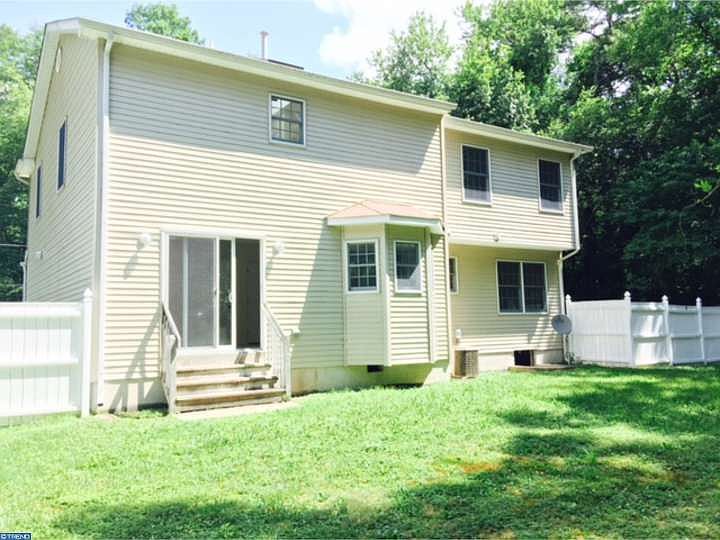 2nd image of 313 Goldenrod St