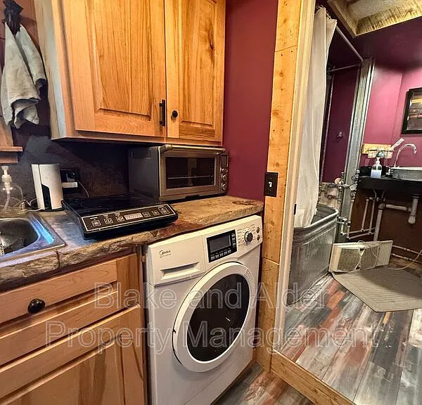 6519 NW Saint Helens Rd — Photo 10