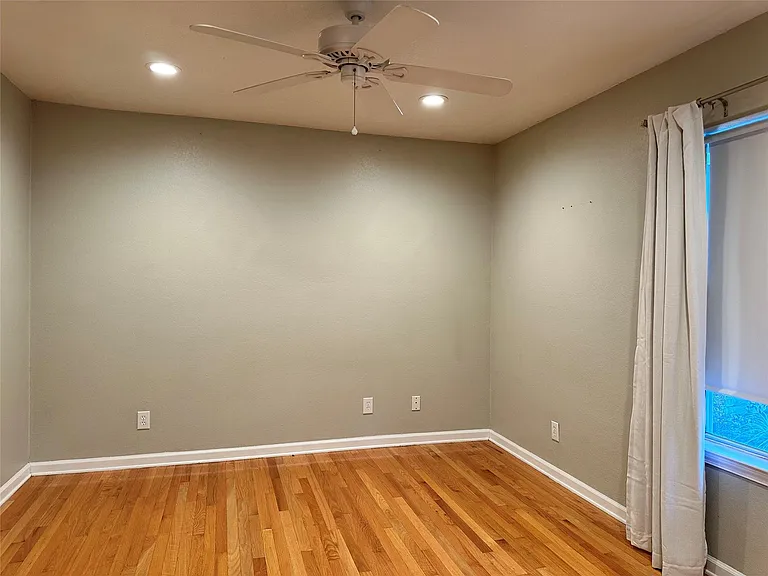 1509 Vine St — Photo 24