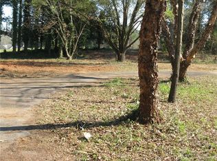 505 Island Point Rd, Starr, SC 29684